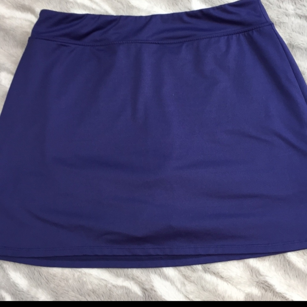 Tranquility by Colorado Clothing Sz Medium purple/blue Skort